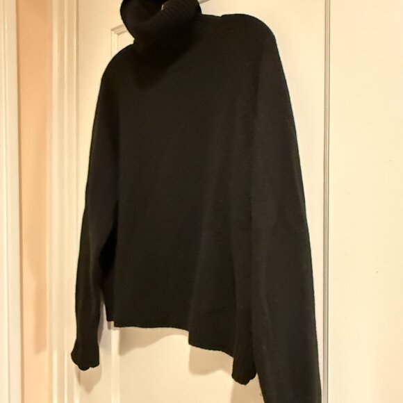 Quince 100% Yak Wool Turtleneck Sweater, L - Picture 7 of 11